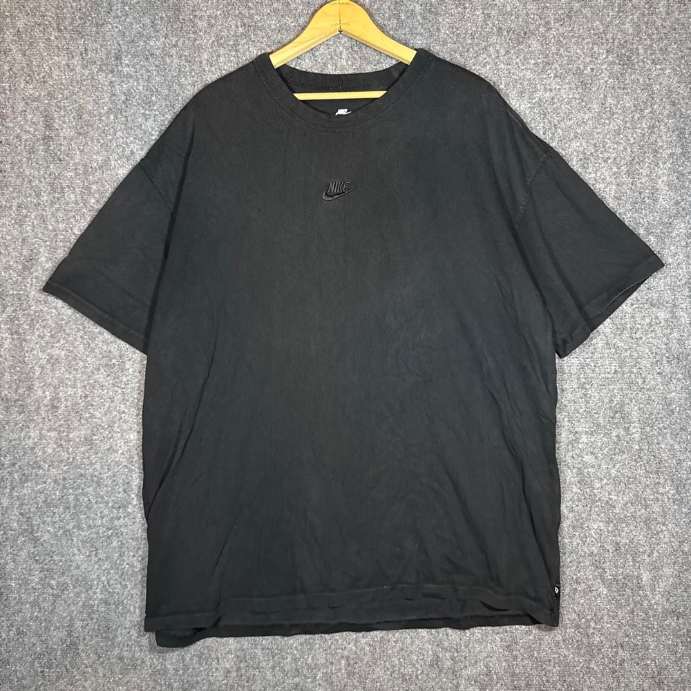 Nike Loose Fit Embroidered Swoosh Logo T-Shirt Black Mens Size L